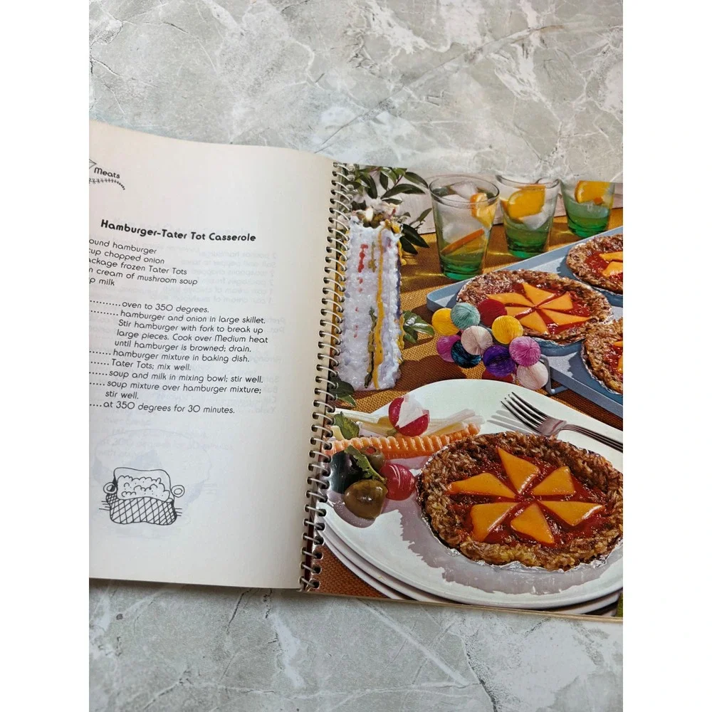Vintage 1980 The Childrens Cookbook Beginners Guide Favorite Recipes‎ Spiral